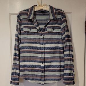 Patagonia Fjord Midweight Flannel, Size S, Blue/white Stripe